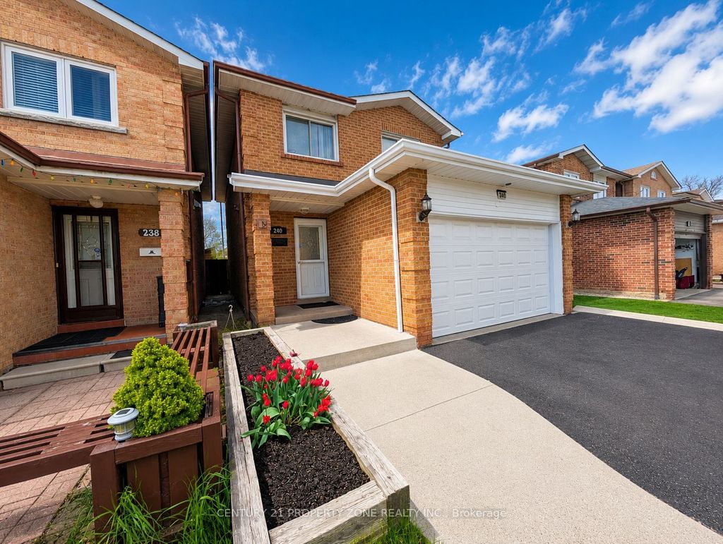 Photo of 240 Simmons Boulevard, Brampton, ON L6V 3Y1 (MLS # W13108134)