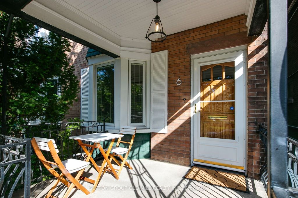 Photo of 6 St Annes Road, Toronto, ON M6J 2C1 (MLS # C12434806)