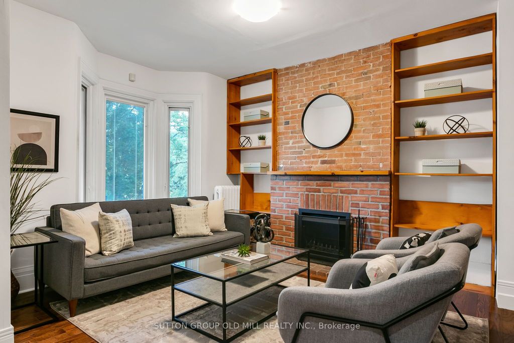 Photo of 6 St Annes Road, Toronto, ON M6J 2C1 (MLS # C12434806)