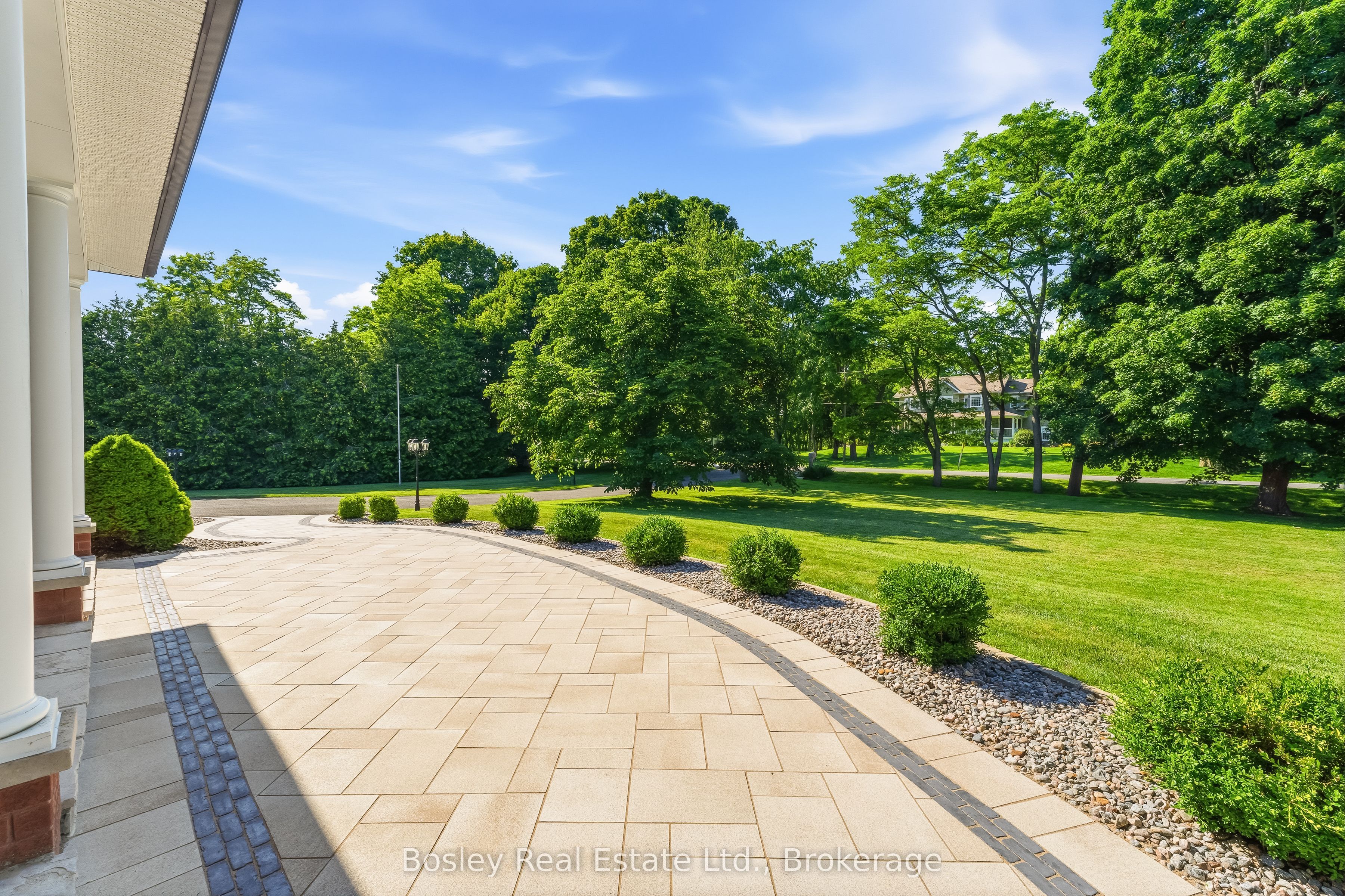 353 Lakeshore Road