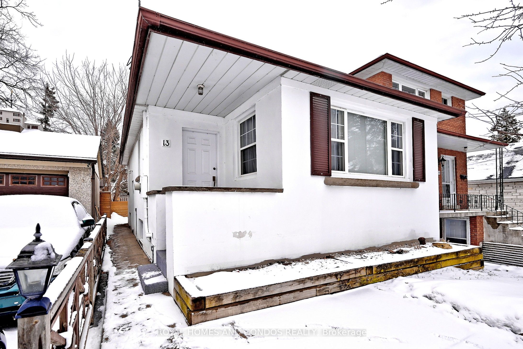 13 Forty First Street Main Floor