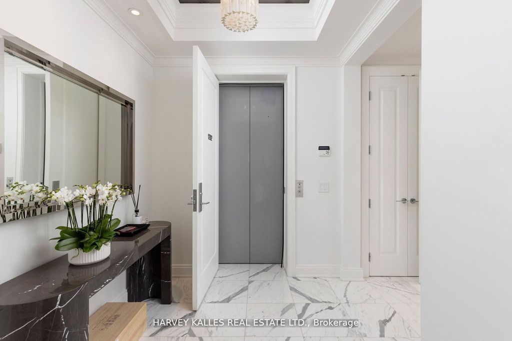 Photo of 206 Bloor Street W #1202, Toronto, ON M5S 1T8 (MLS # C13110076)