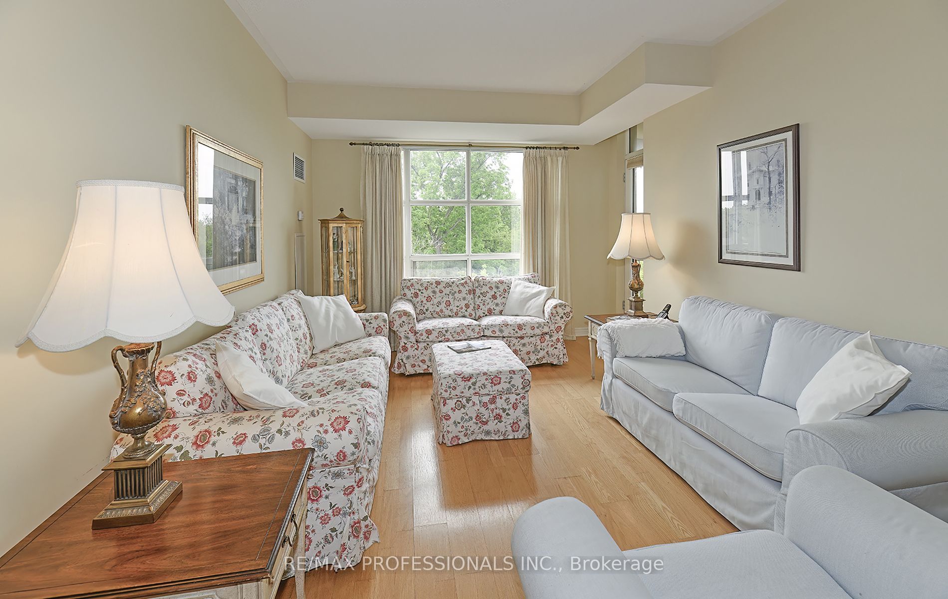 3085 Bloor Street W 504