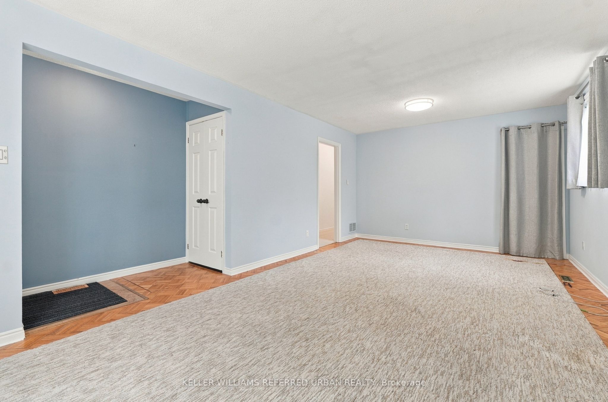 146 Montrose Avenue