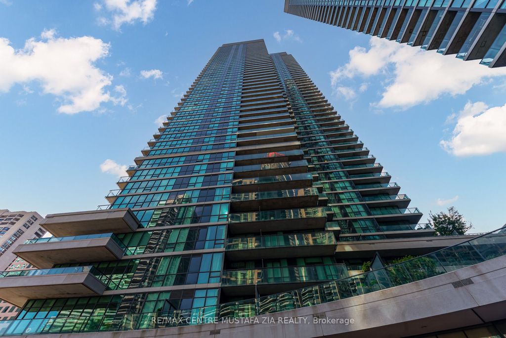 Photo of 33 Bay Street #4110, Toronto, ON M5J 2Z3 (MLS # C12407684)