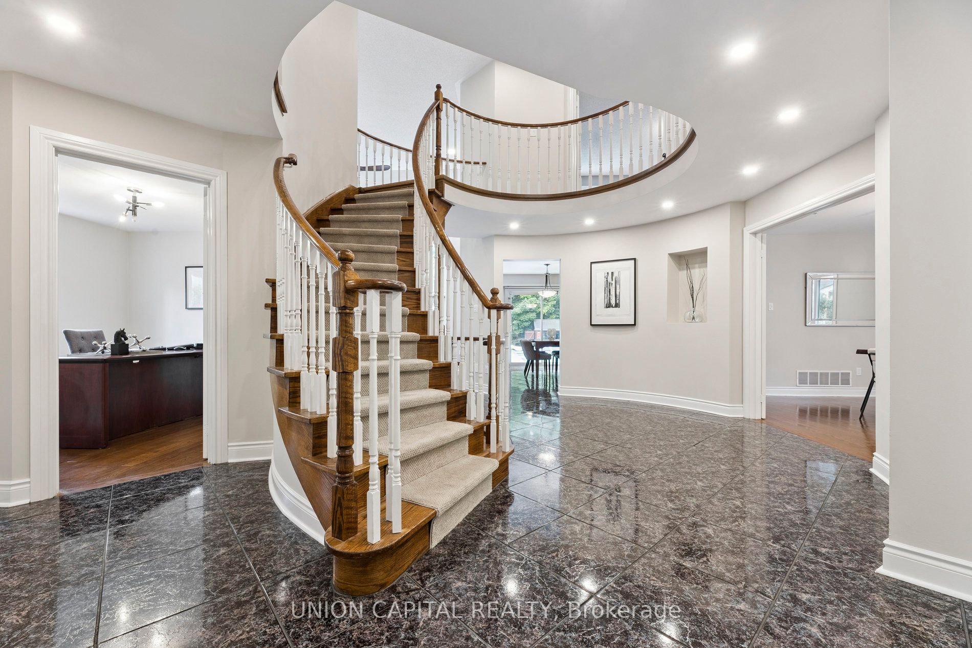 86 Charing Crescent