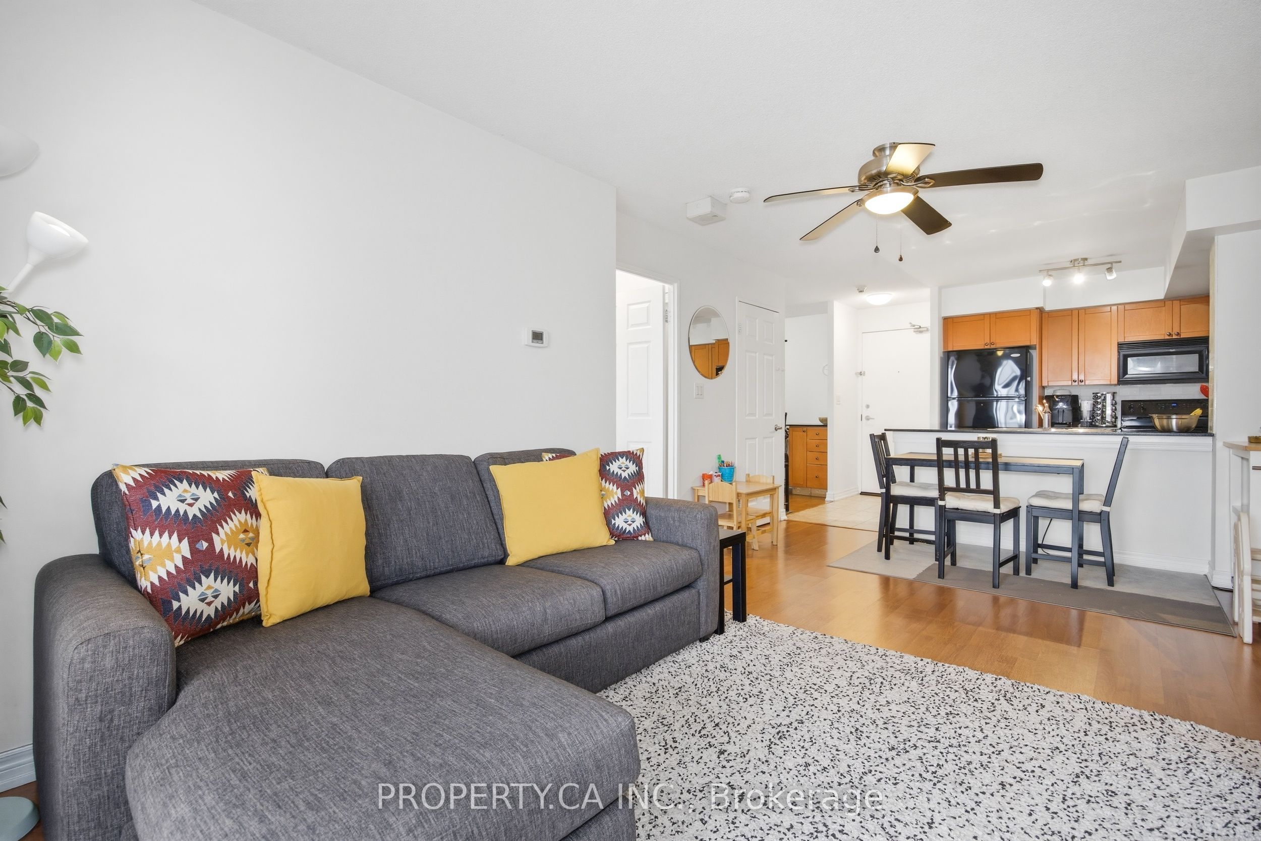 1369 Bloor Street W 1311