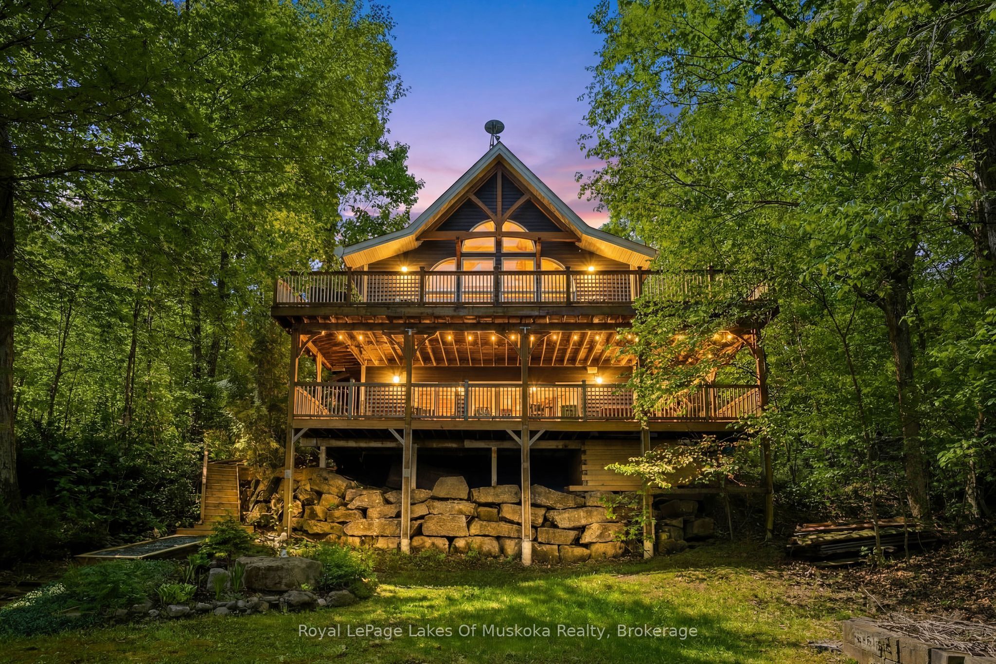 Photo 1 of 50 — 1234 Shea Road 10, Muskoka Lakes, ON P0B 1M0