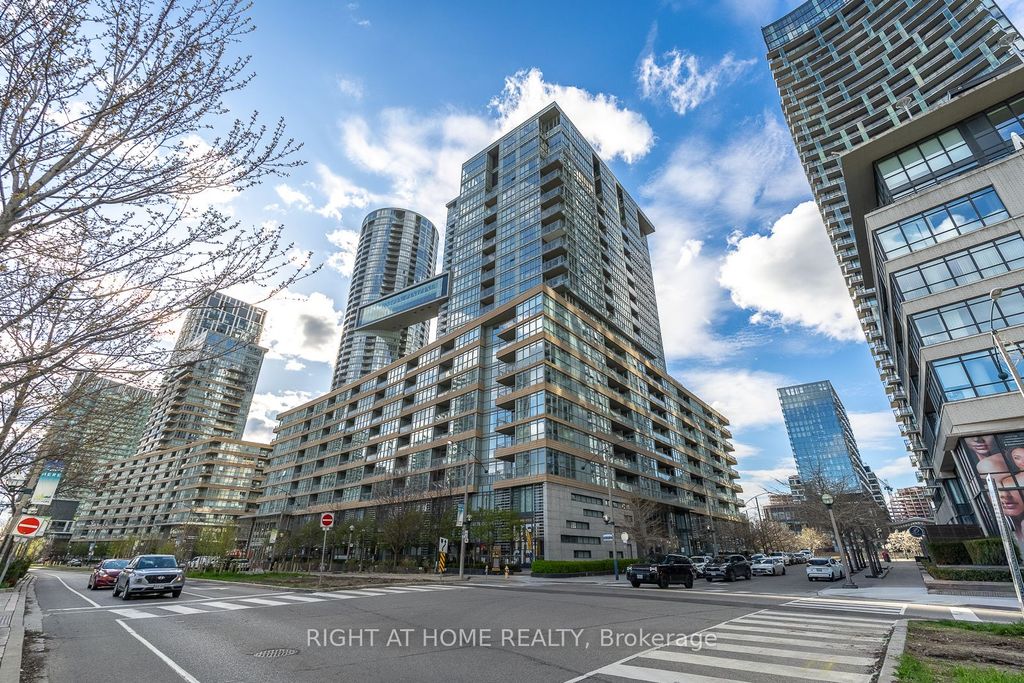 Photo of 10 Capreol Court #1508, Toronto, ON M5V 4B3 (MLS # C13094030)