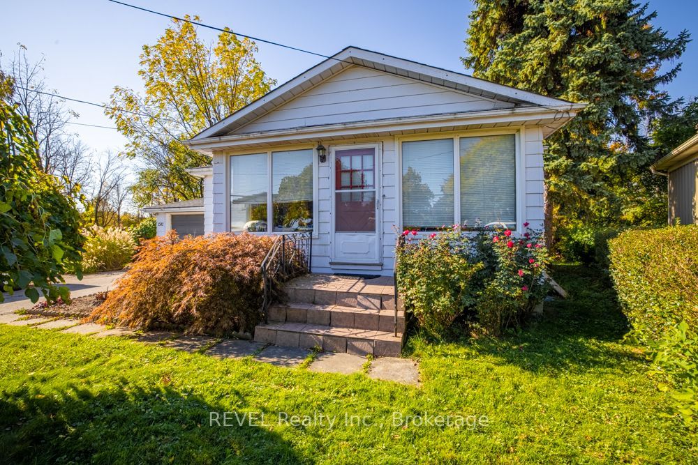 1582 Creek Road