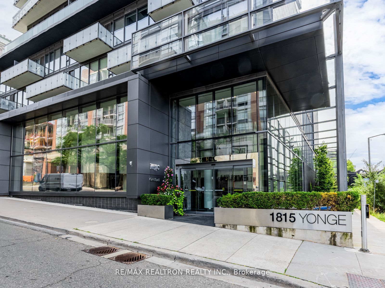 1815 Yonge Street 1006