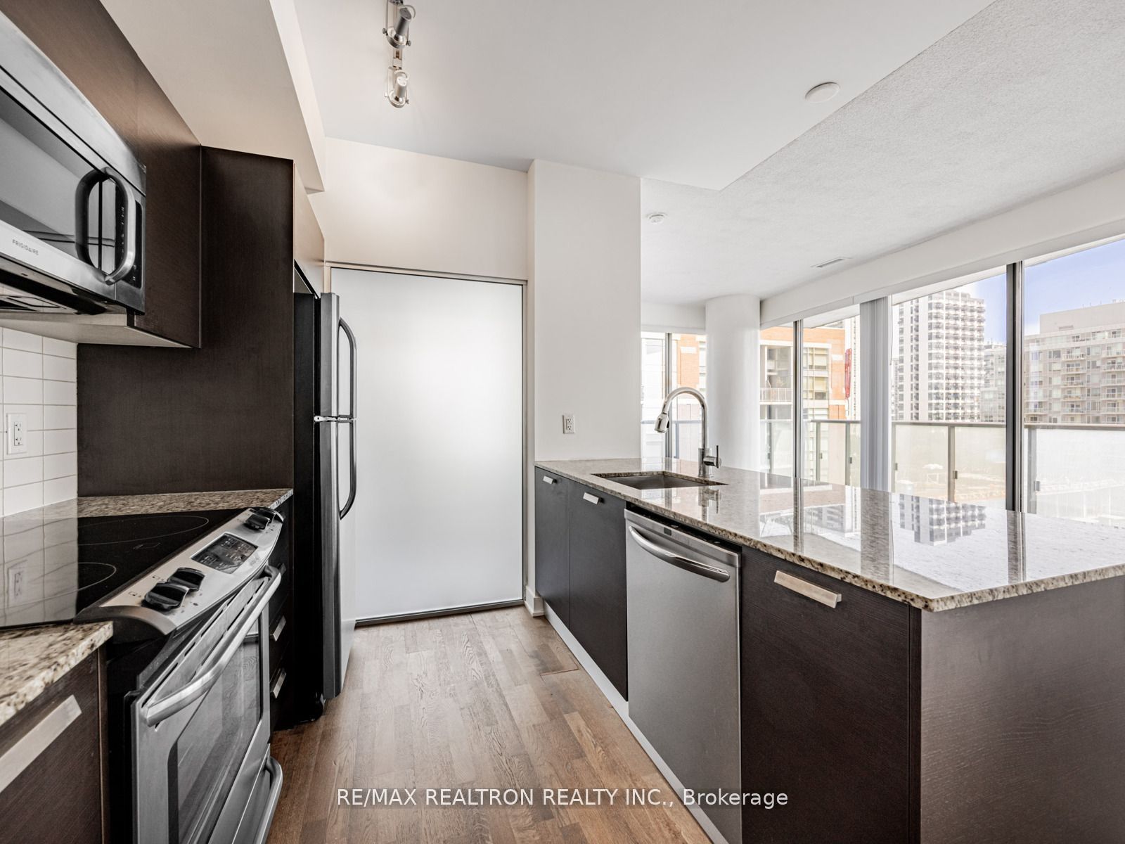 1815 Yonge Street 1006