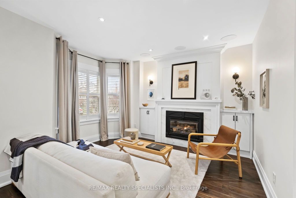 Photo of 8 Primrose Avenue, Toronto, ON M8V 1P8 (MLS # W13206338)