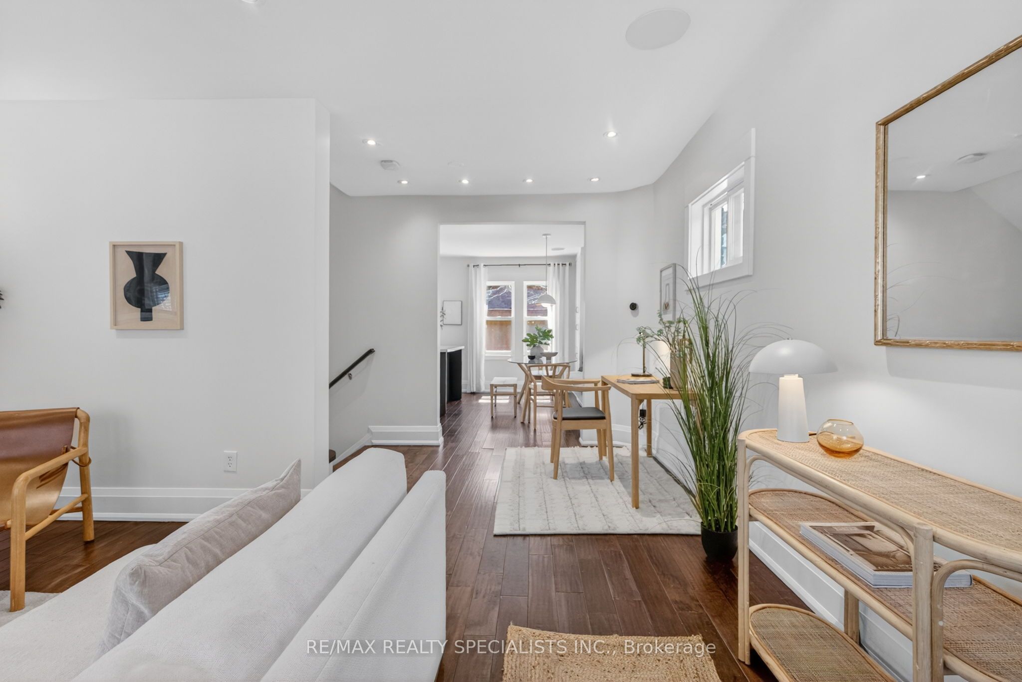 8 Primrose Avenue