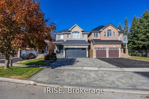 855 Knotty Pine Grove Mississauga ON L5W 1K2