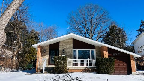 3079 Lindenlea Drive Mississauga ON L5C 2C3