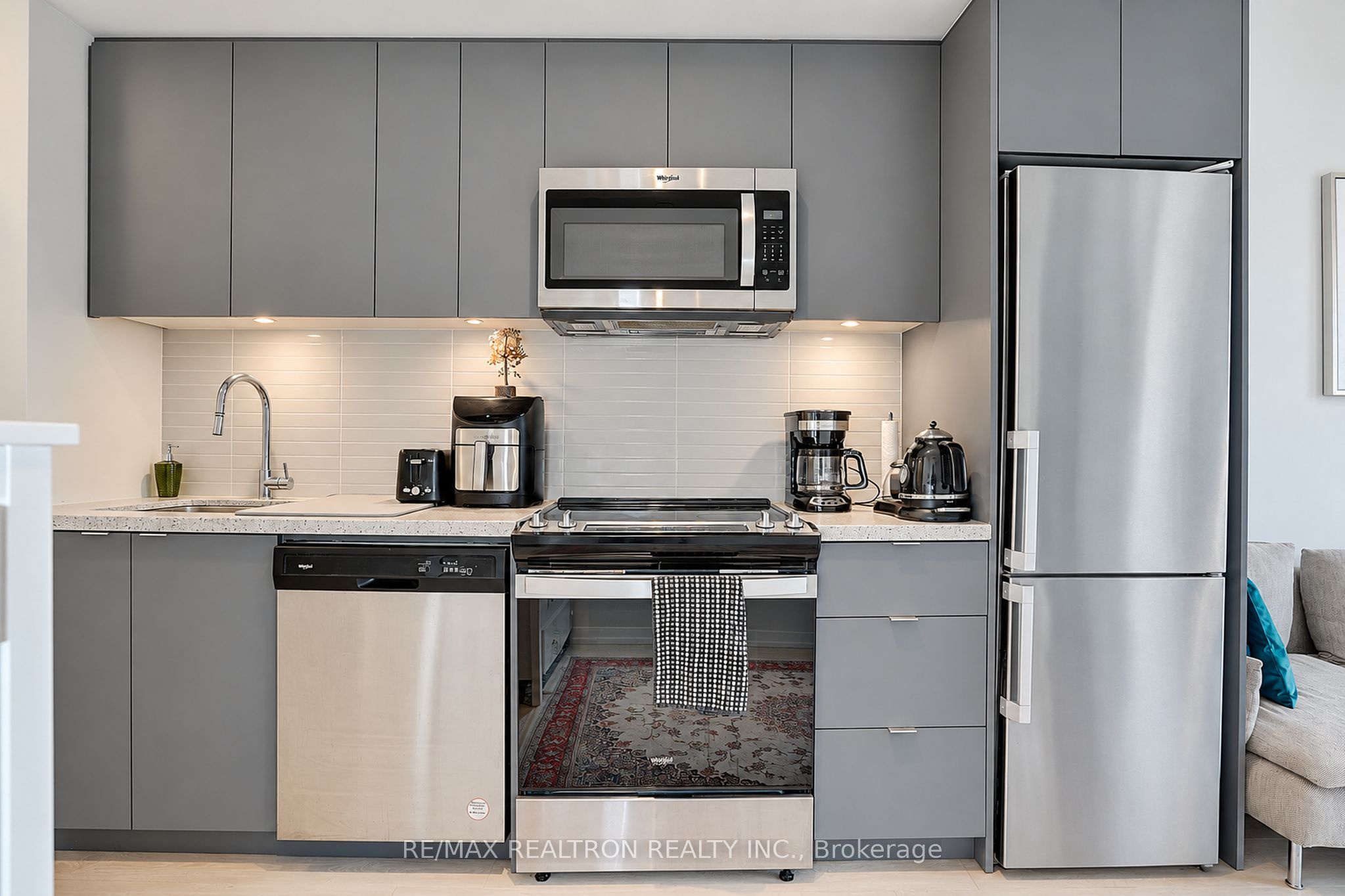 3 Rosewater Street 202W