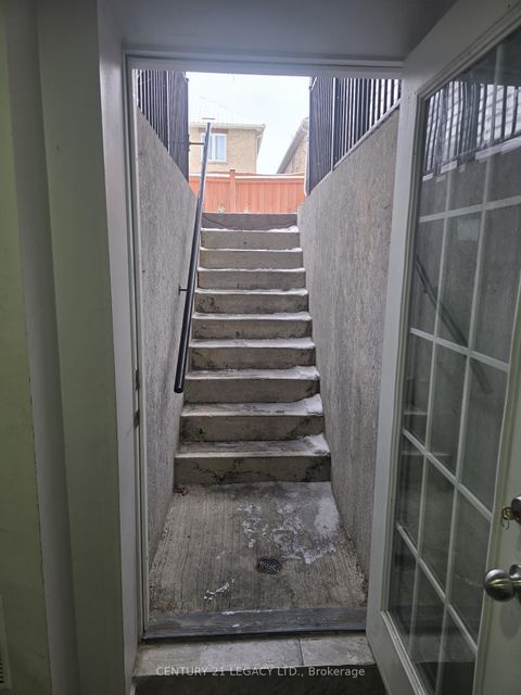 7205 Saint Barbara Boulevard Mississauga ON L5W 0C7