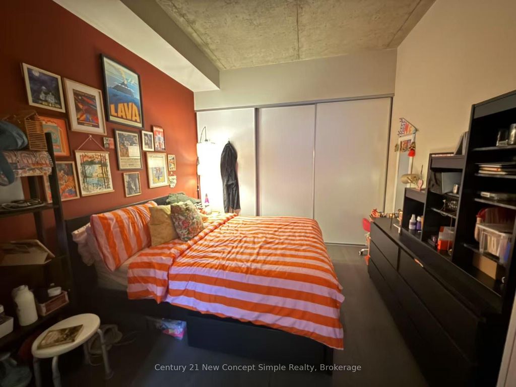 Photo of 399 Adelaide Street W #305, Toronto, ON M5V 1S4 (MLS # C12521228)