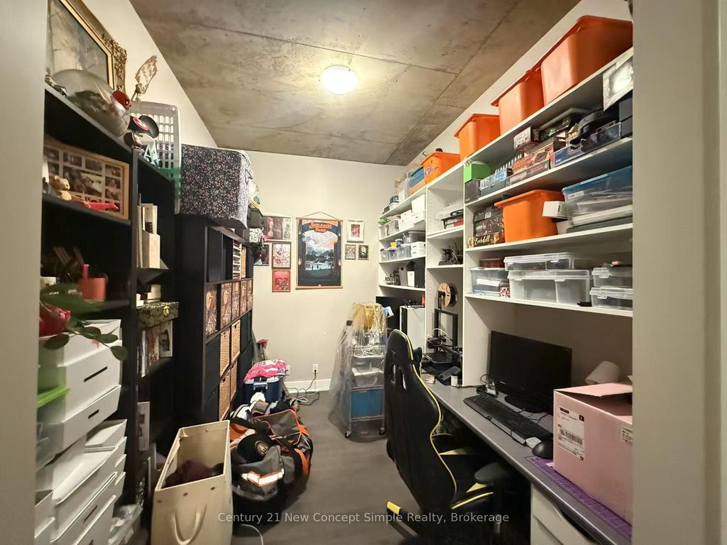 Photo of 399 Adelaide Street W #305, Toronto, ON M5V 1S4 (MLS # C12521228)