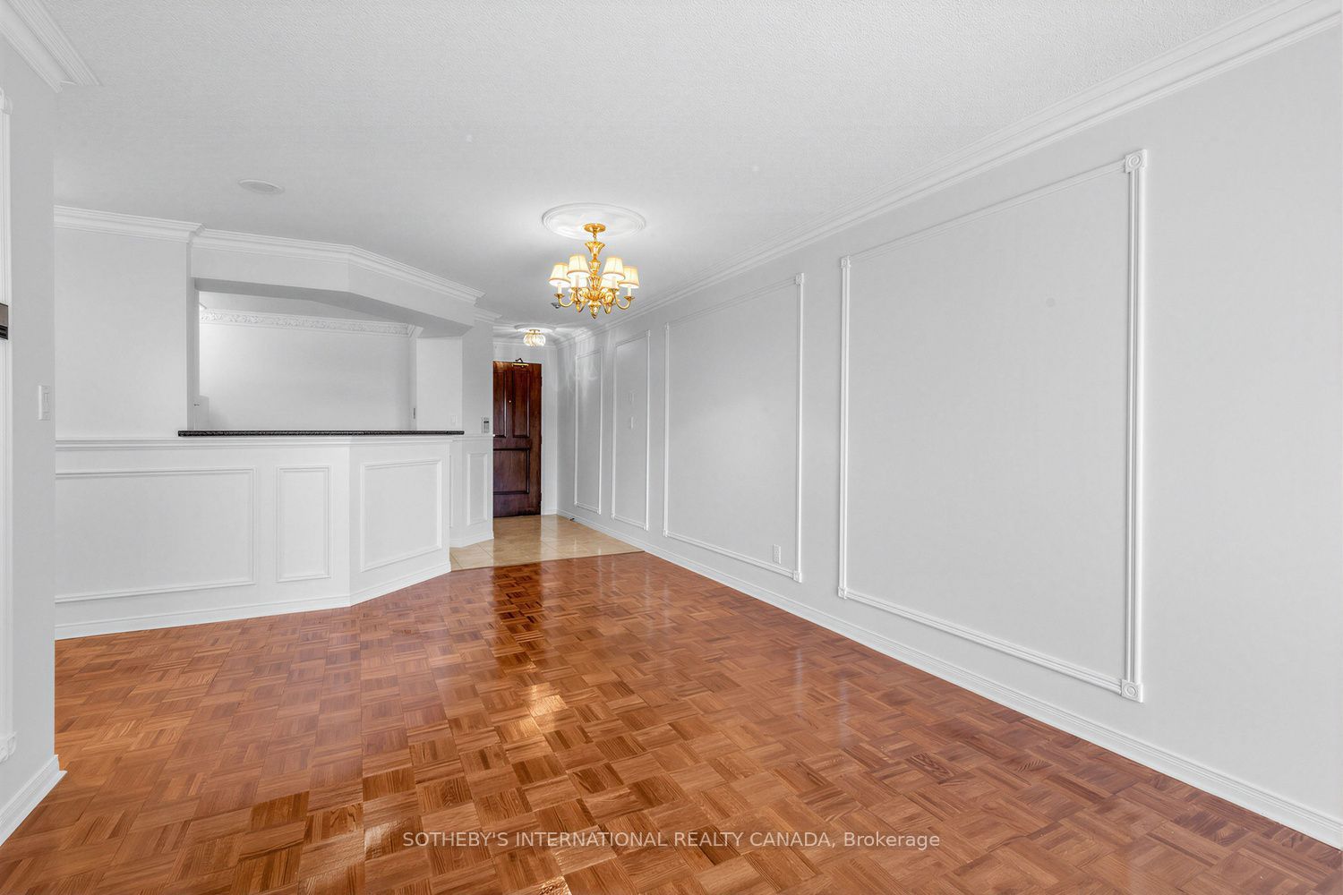 38 Avoca Avenue 704