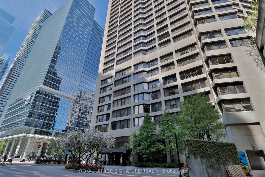 Photo of 55 Harbour Square #PH10, Toronto, ON M5J 2L1 (MLS # C13838006)