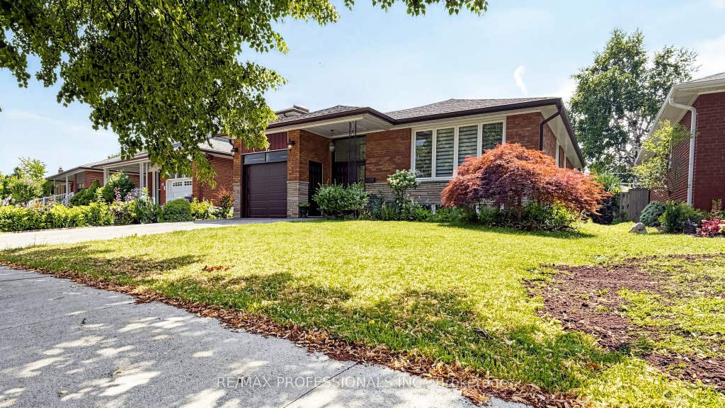 Photo of 32 Sellmar Road, Toronto, ON M9P 3E6 (MLS # W13588748)