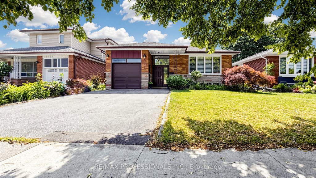 Photo of 32 Sellmar Road, Toronto, ON M9P 3E6 (MLS # W13588748)