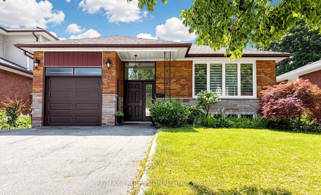 Photo of 32 Sellmar Road, Toronto, ON M9P 3E6 (MLS # W13588748)