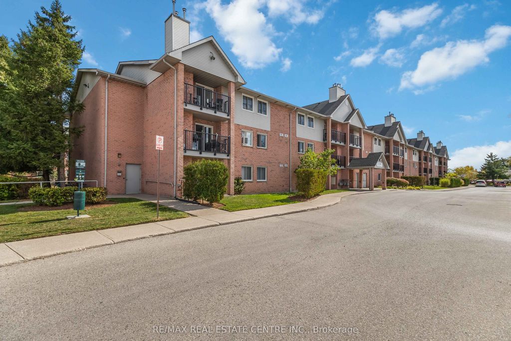 Photo of 140 CONWAY Drive #25, London South, ON N6E 3N2 (MLS # X12450086)