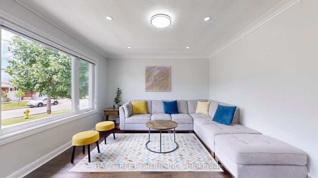 Photo of 15 Macleod Street, Toronto, ON M6L 2M7 (MLS # W12695250)