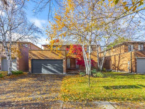 Photo of 71 Green Acres Road, Vaughan, ON L4J 4S2 (MLS # N12544814)