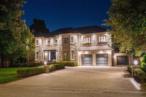 16 Flatbush Avenue Vaughan ON L4L 8K3