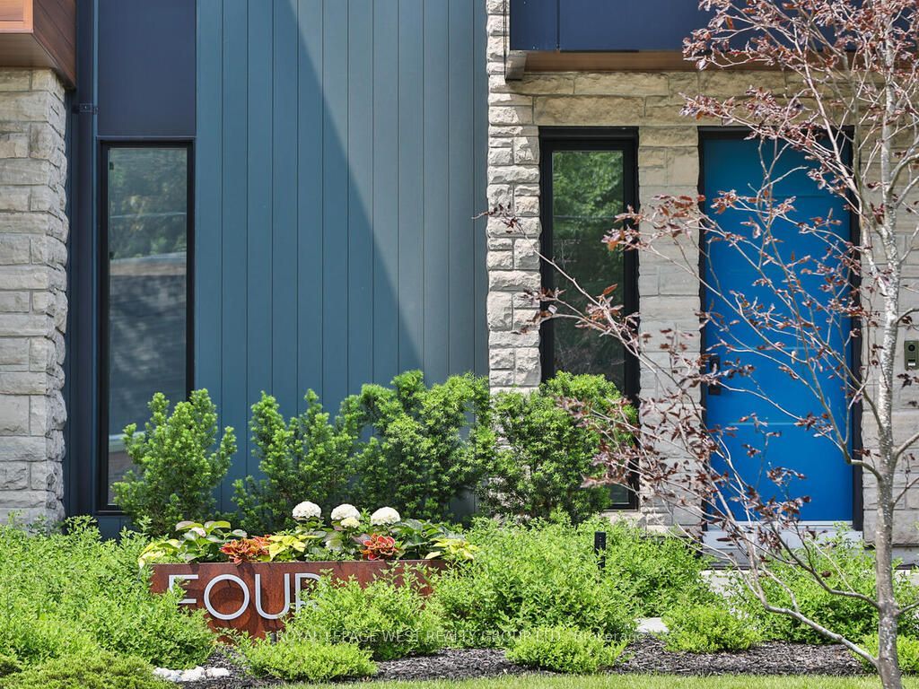 Photo of 4 Old Oak Road, Toronto, ON M9A 2V8 (MLS # W12215169)