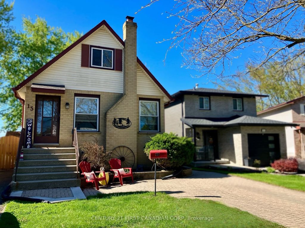 Photo of 15 Chancton Crescent, London South, ON N6E 2Y5 (MLS # X13109054)