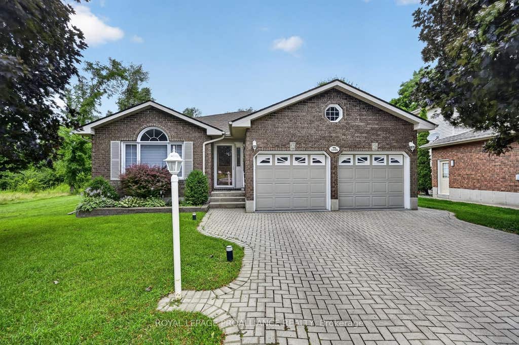 Photo of 1099 Bridlewood Drive, Brockville, ON K6V 7G2 (MLS # X13600746)