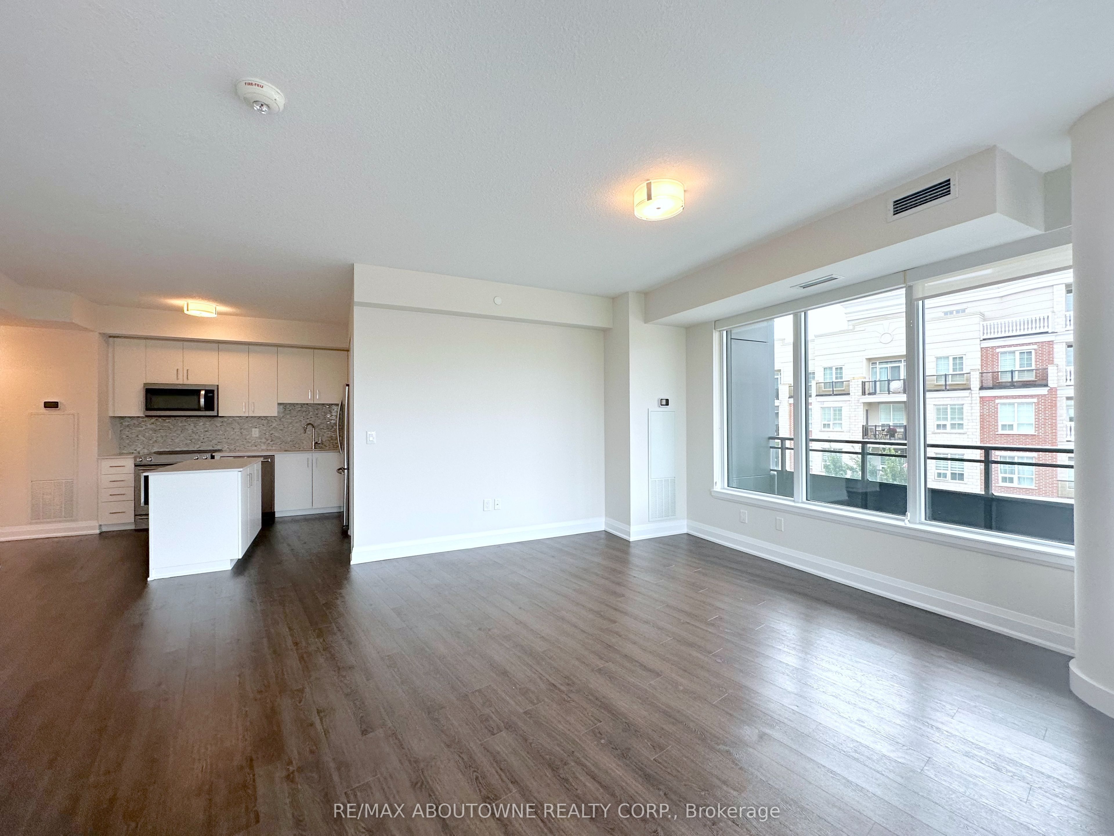 2333 Taunton Road 421