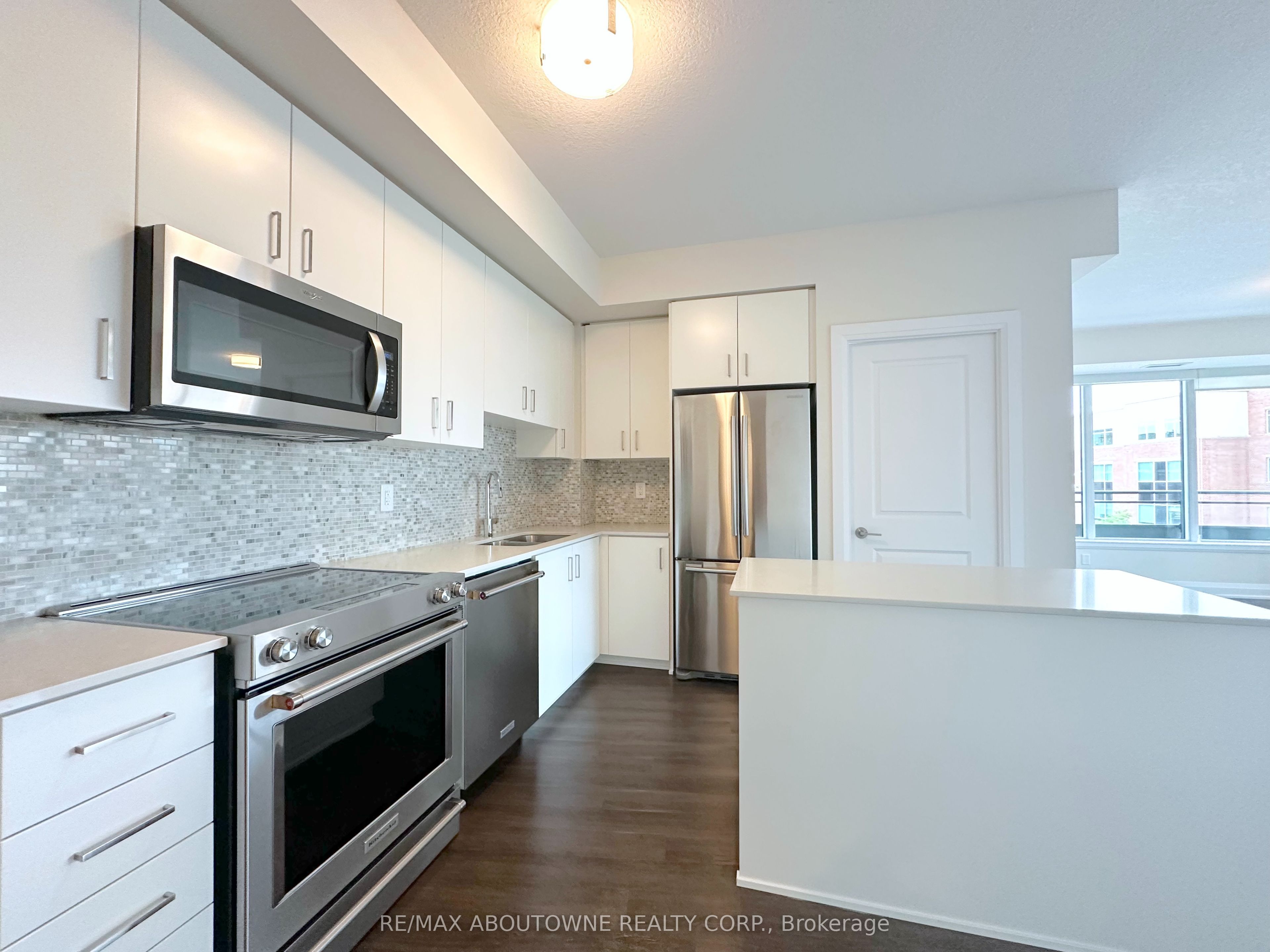 2333 Taunton Road 421