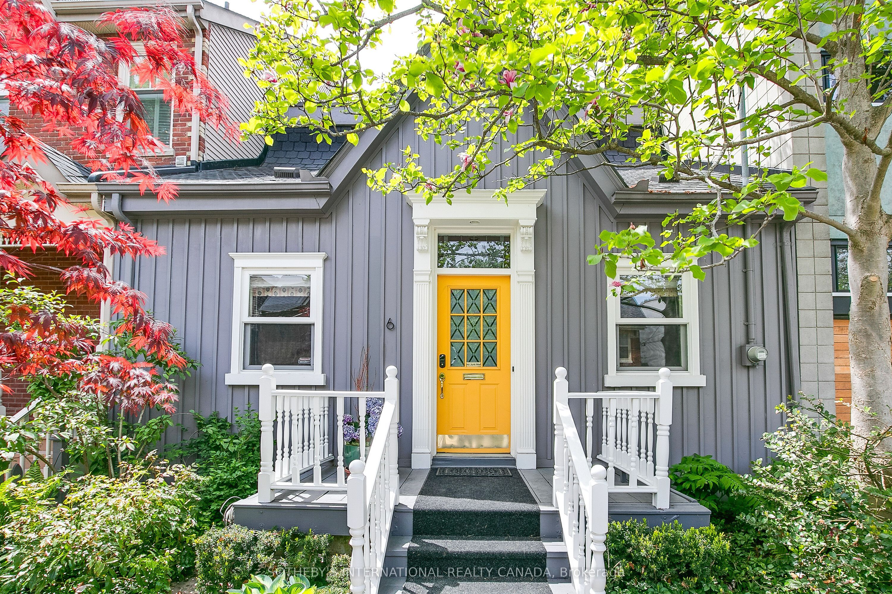 6 Bowman Street