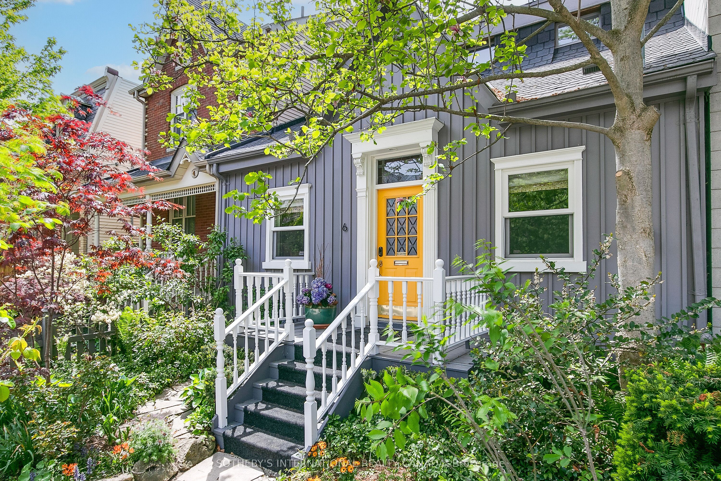 6 Bowman Street