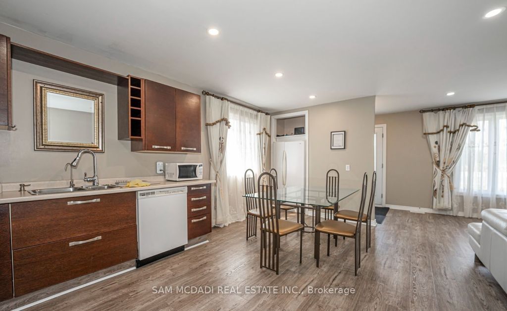Photo of 1109 BAYFIELD Street N, Springwater, ON L9X 0N6 (MLS # S13092466)