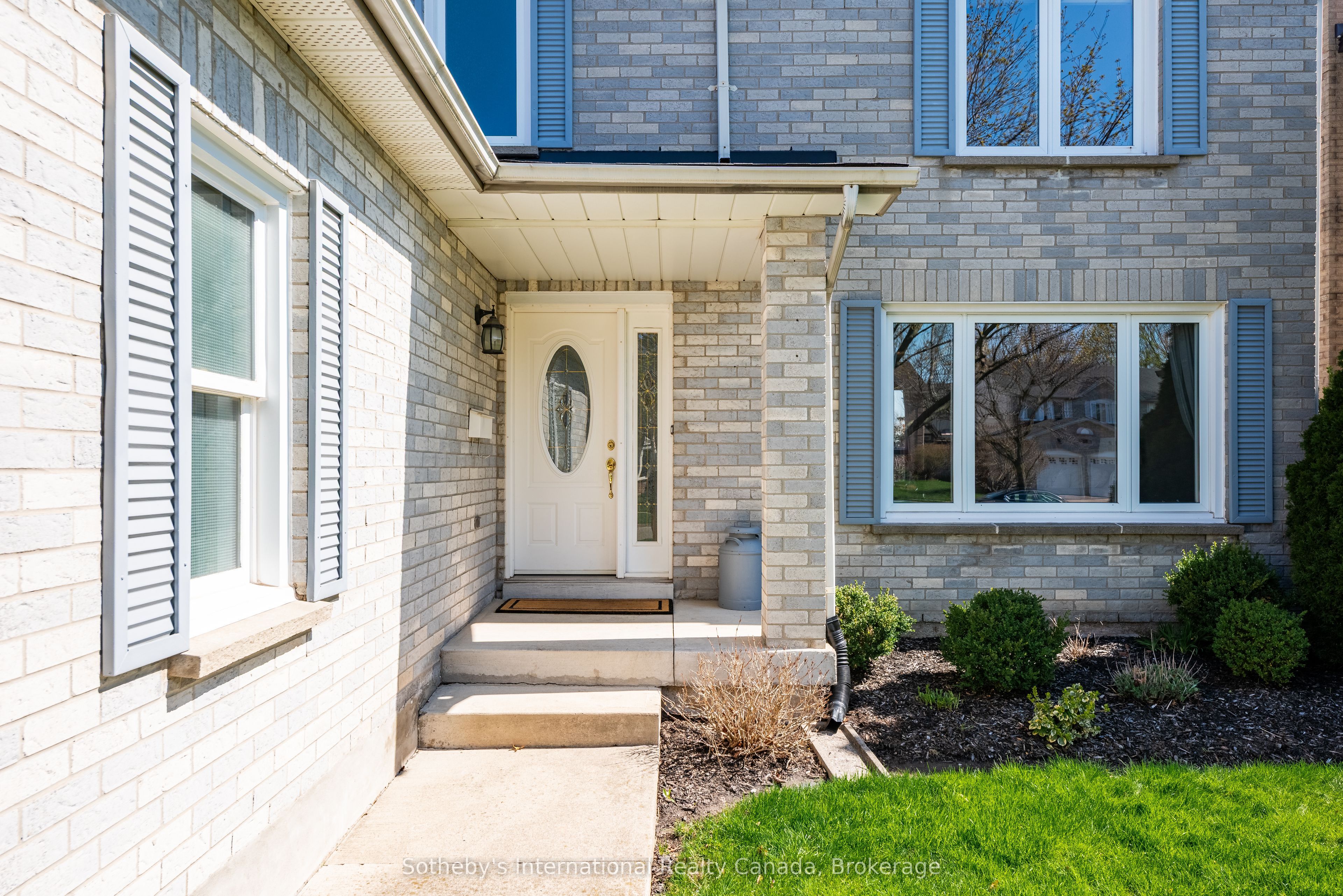 2185 Vista Drive