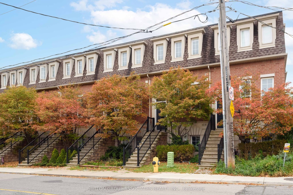 Photo of 2B Alcina Avenue, Toronto, ON M6G 2E8 (MLS # C14094394)