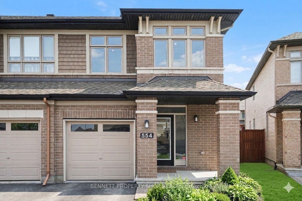 Photo of 554 Stargazer Crescent, Blossom Park - Airport and Area, ON K4M 0H2 (MLS # X13216552)