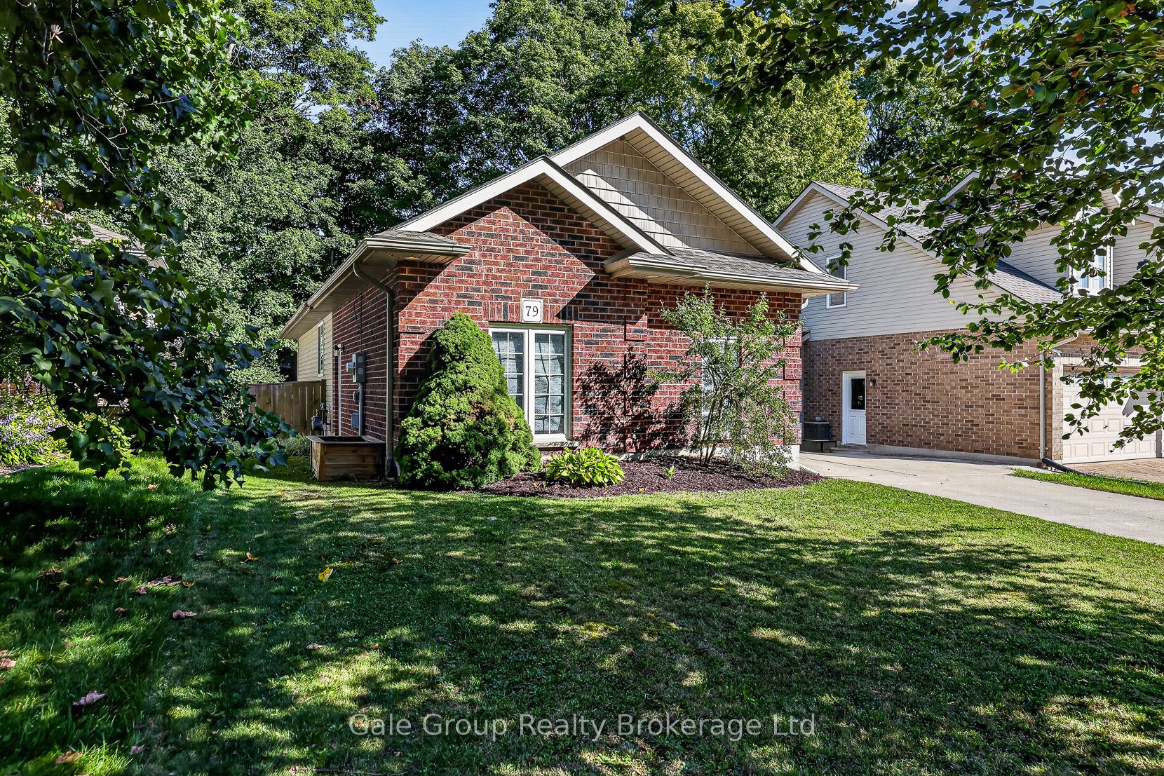 79 Potters Way