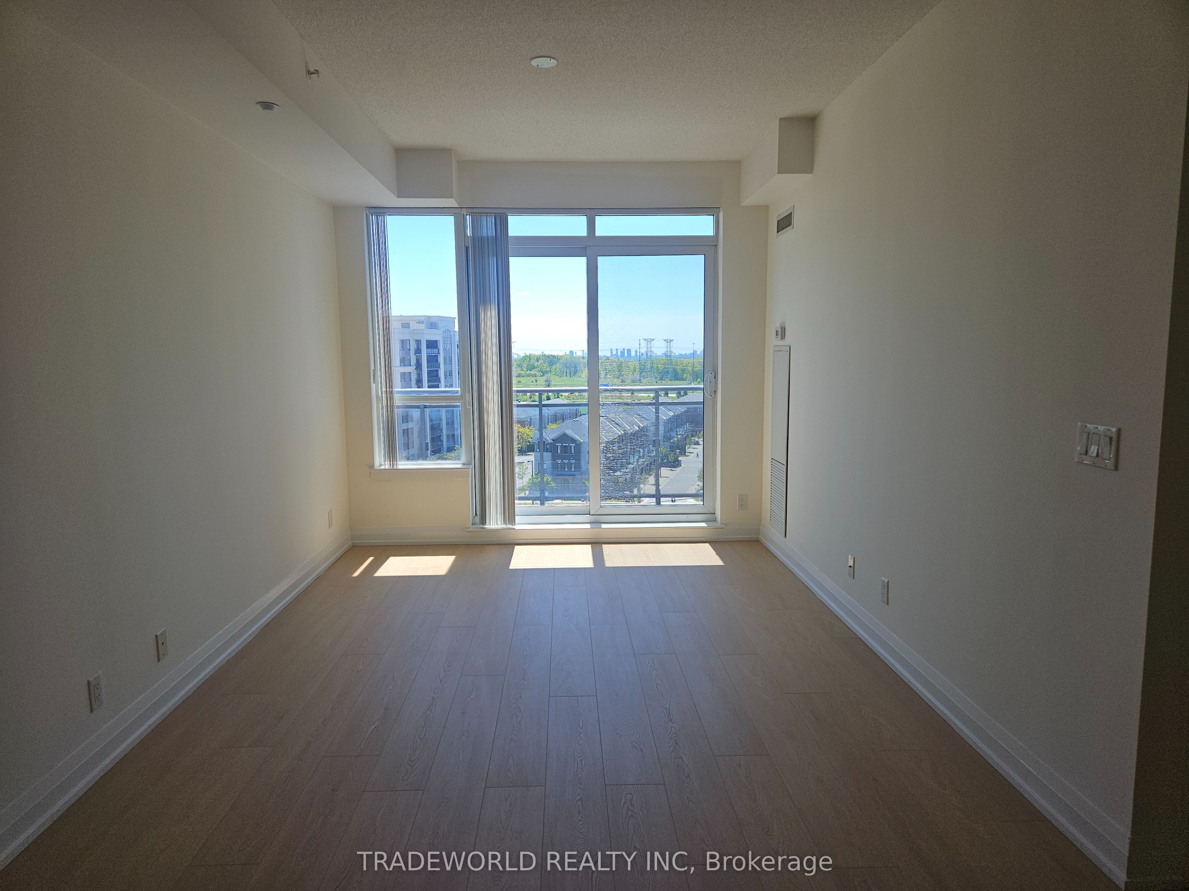 370 Highway 7 N/A E 1009