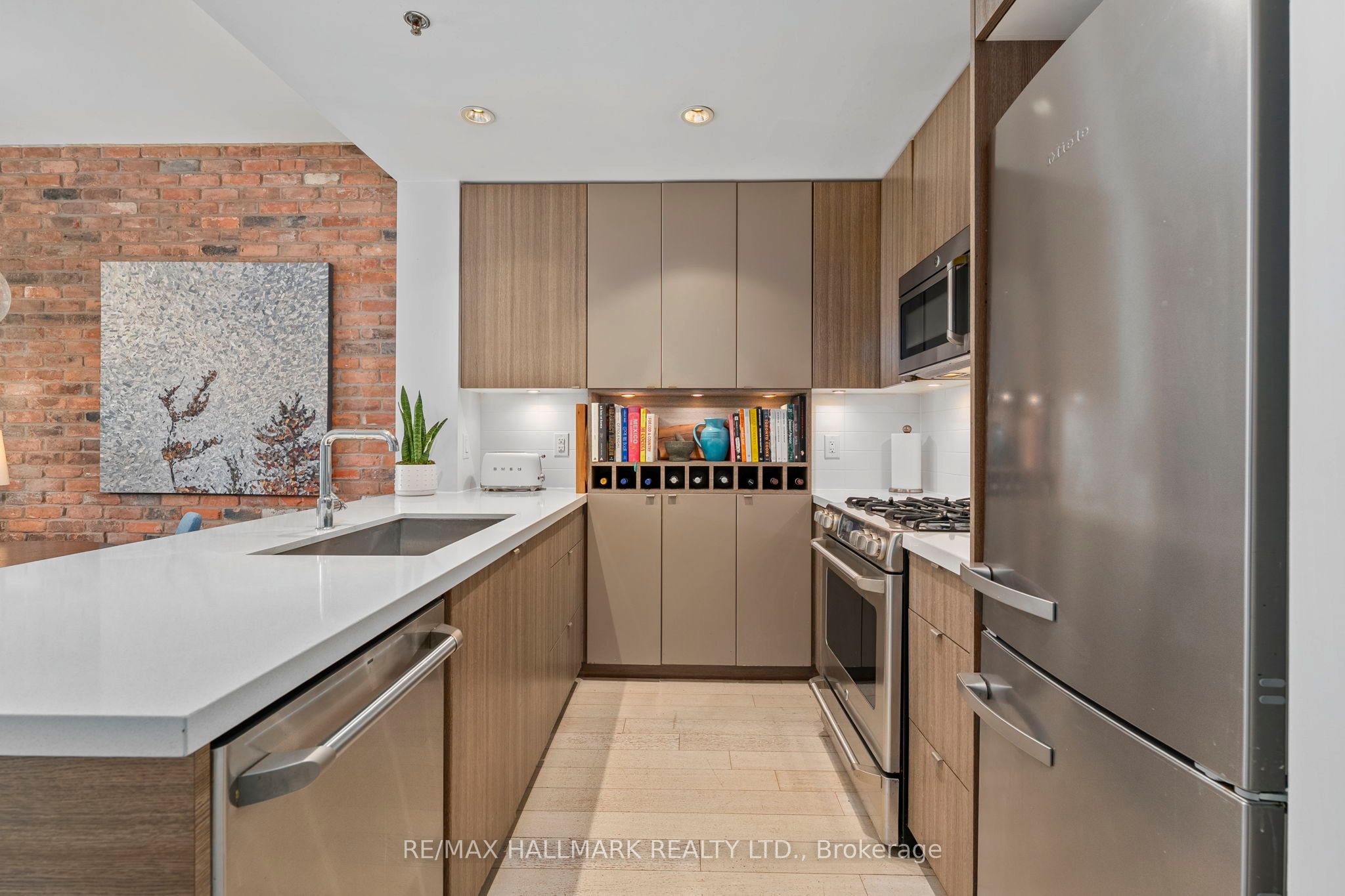 88 Colgate Avenue 321