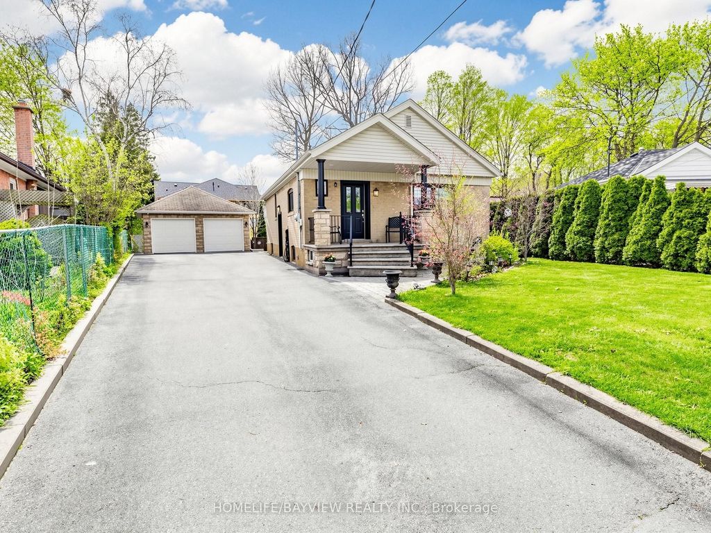 Photo of 10 Woolton Crescent, Toronto, ON M6M 4K9 (MLS # W13088268)