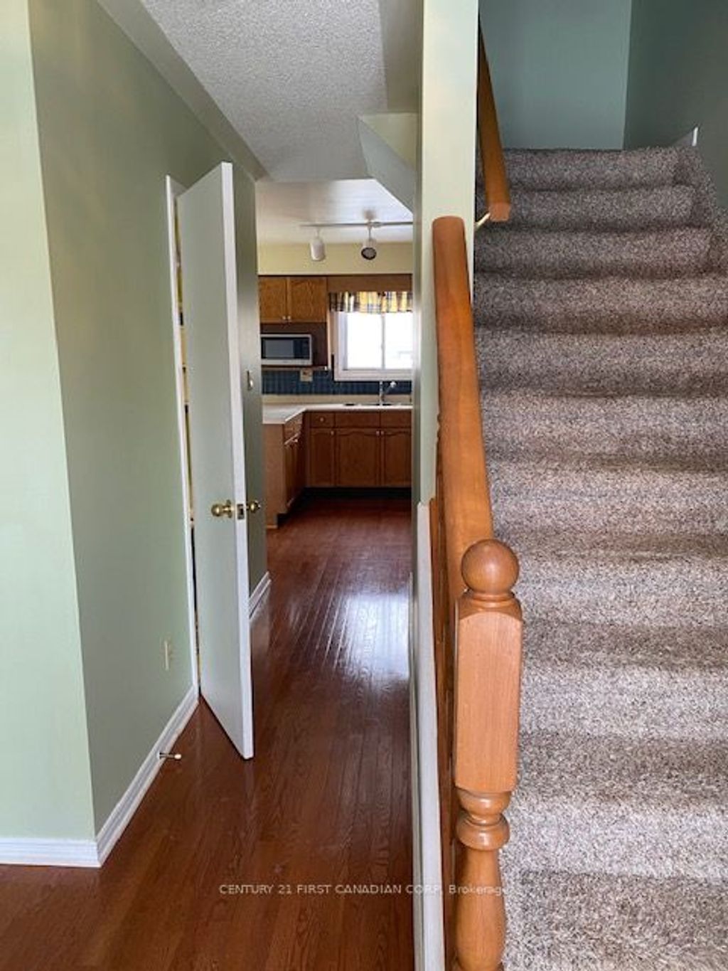 Photo of 1930 Marconi Boulevard #5, London East, ON N5V 4S2 (MLS # X12984664)