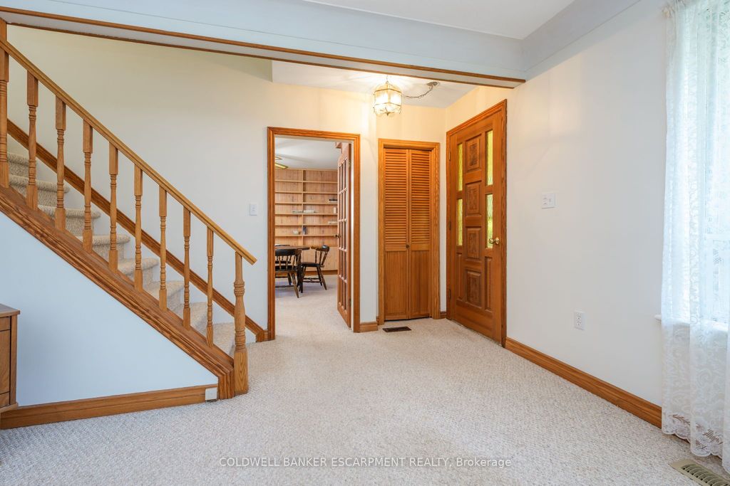 Photo of 111 Elizabeth Drive, Halton Hills, ON L7J 1B6 (MLS # W12455760)